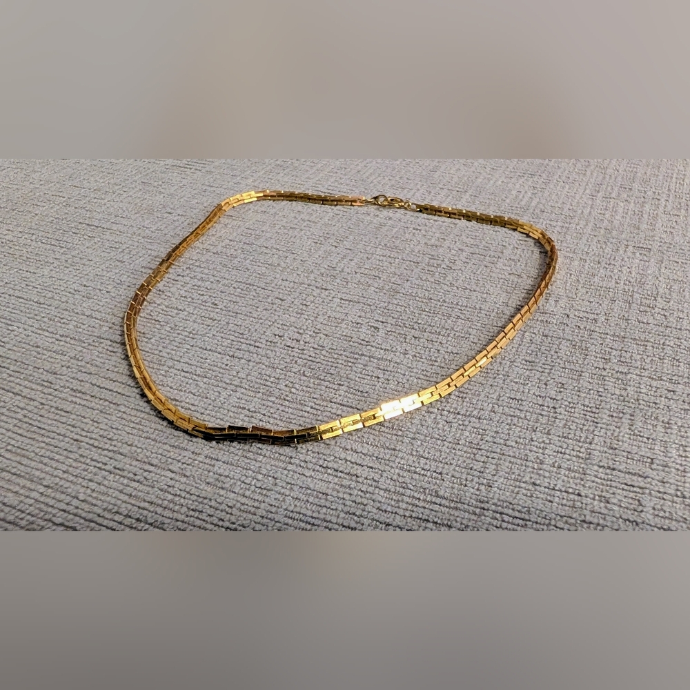 Gold-Tone Coloured Necklace